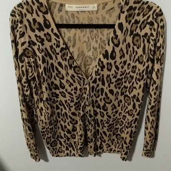 Sweater - Picture 1 of 1